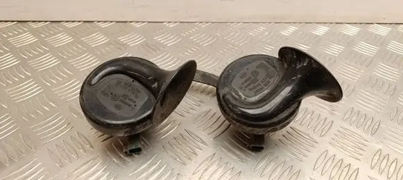 Tesla Model Y Horn signal 0020046