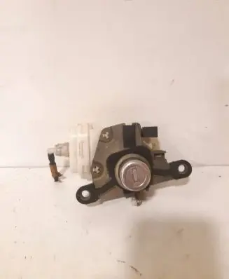 Audi A4 S4 B5 8D Tailgate/trunk/boot lock/catch/latch 8D0862058
