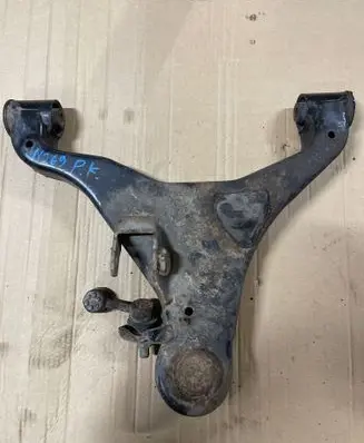 Nissan Navara Front lower control arm/wishbone