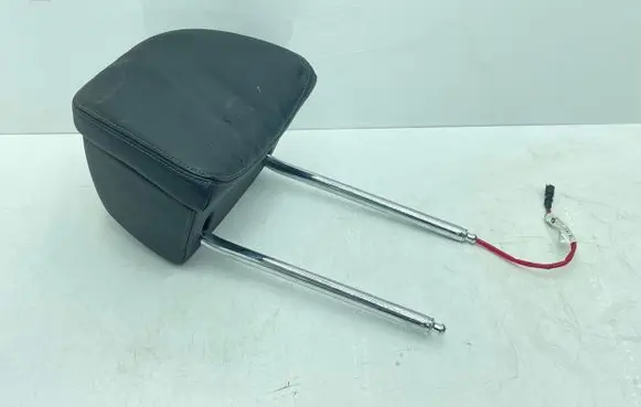 BMW 5 G30 G31 G38 Front seat headrest 52107406069 7406069