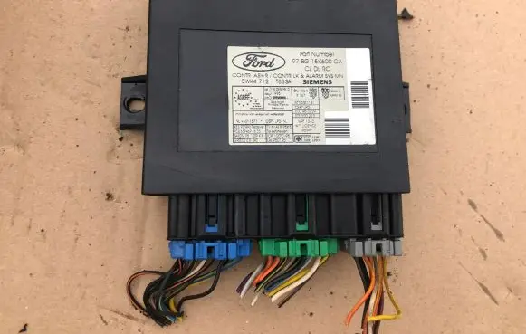 Ford Mondeo MK I Comfort/convenience module 97BG15K600CA