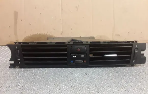 BMW 3 E90 E91 Dash center air vent grill 642291304589