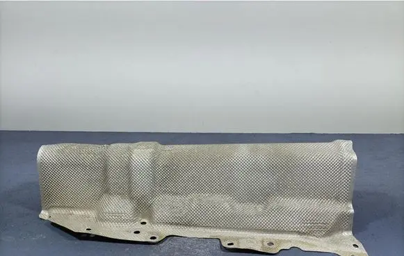Volvo XC90 Exhaust heat shield 31449245