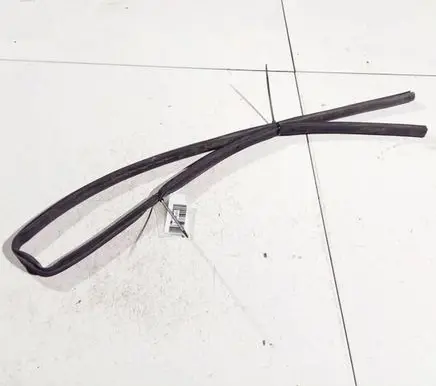 Mazda 3 I Rubber seal front coupe door 