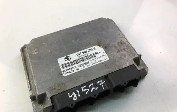 Skoda Fabia Mk1 (6Y) Engine control unit/module ECU 047906030N
