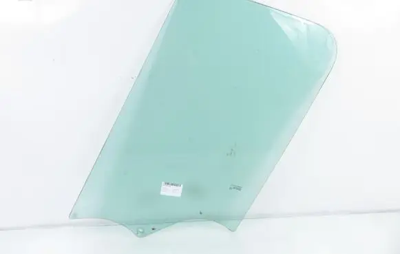 Renault Master III Front door window glass four-door