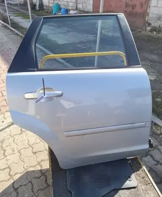 Ford C-MAX I Rear door 