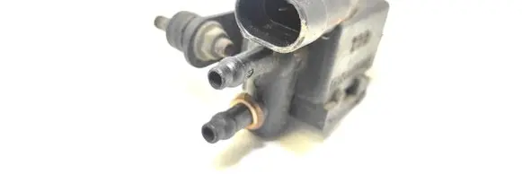 Renault Laguna I Turbo solenoid valve 77008616420