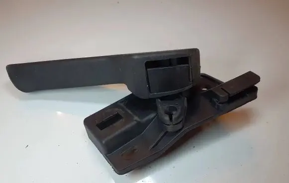 Seat Leon (1P) Engine bonnet (hood) release handle 1J1823633