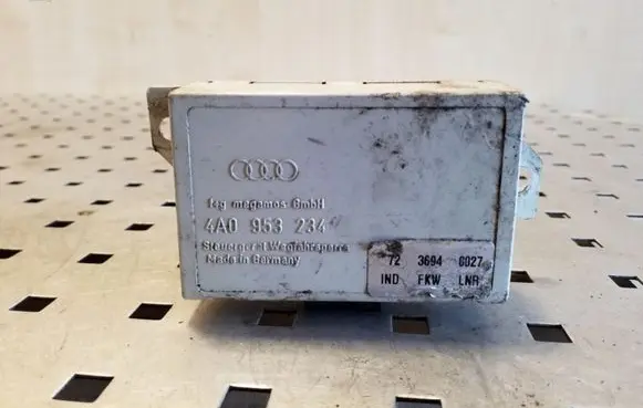 Audi A8 S8 D2 4D Other relay 4D0953234