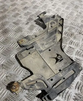 Headlight/headlamp mounting bracket