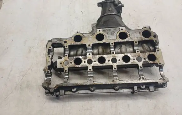 Peugeot 607 Intake manifold 9631365310