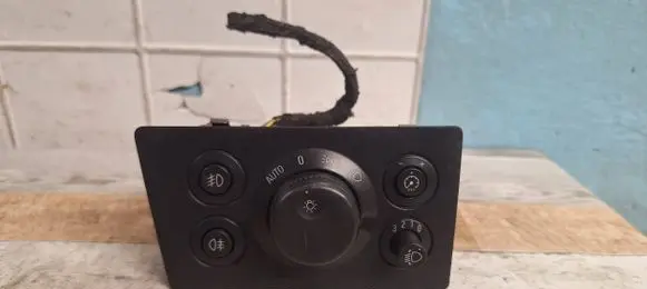 Opel Zafira B Light switch 13205868 0320 1585