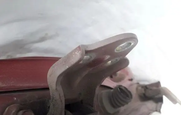 Mitsubishi Lancer Front door upper hinge