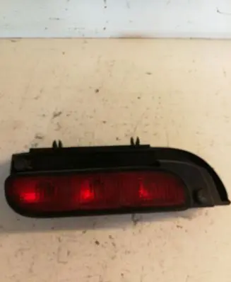 Peugeot Partner Third/center stoplight