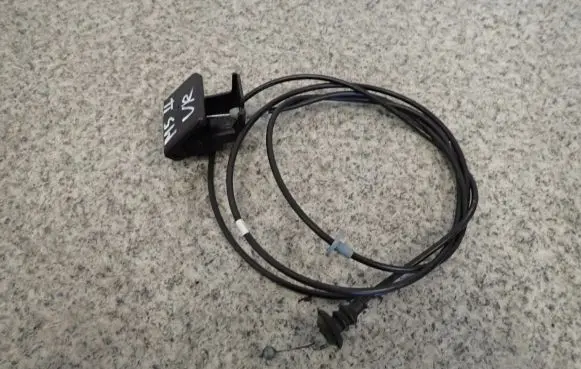 Mazda 5 Engine bonnet/hood lock release cable 