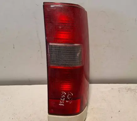 Volvo 850 Tail light bulb cover holder 3512419