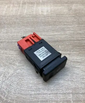 Ford Galaxy Windscreen/window heater switch 7M5959622B YM2118K574BBW