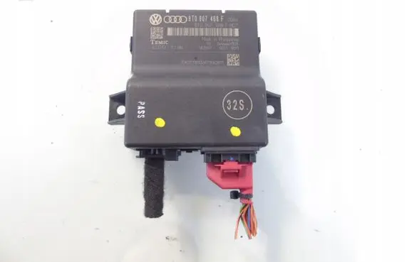 Audi A4 S4 B8 8K Gateway control module 8T0907468F