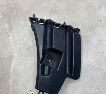 Volvo S60 Front bumper mounting bracket 30796626