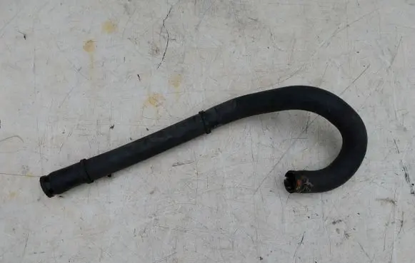 Iveco Daily 4th gen Engine coolant pipe/hose IVECOP9747