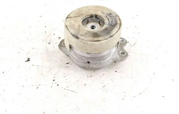 Engine mount bracket