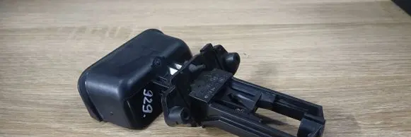 Mercedes-Benz C W203 Hand brake release handle 2034270620