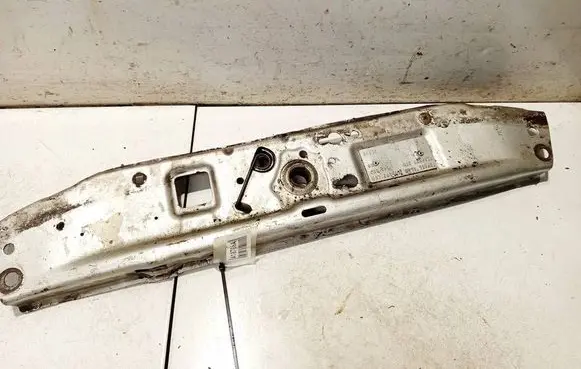 Opel Astra H Radiator support slam panel