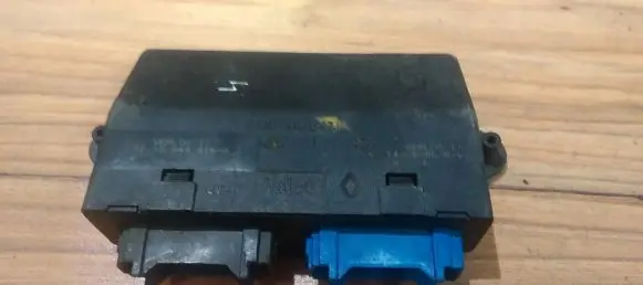 Renault Laguna I Other control units/modules 7700843415a 738847