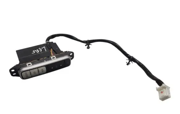 Nissan Leaf I (ZE0) Head unit multimedia control 4NR1A-210496
