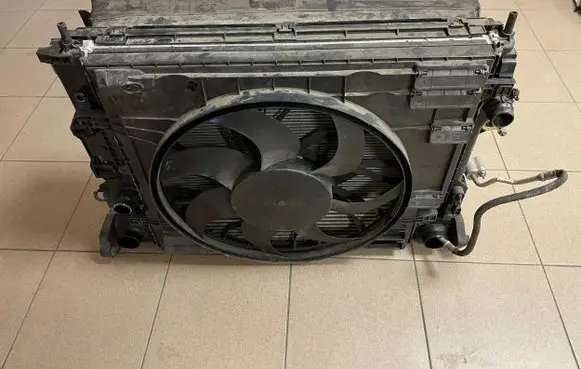 Volvo XC90 Radiator set 31368238 31338305 31338288