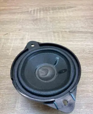 Audi A4 S4 B8 8K Front door speaker 8T0035416