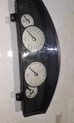 Chrysler 300 - 300C Speedometer (instrument cluster) 04836990AA P04602493AE TDQCT1244RHKLE