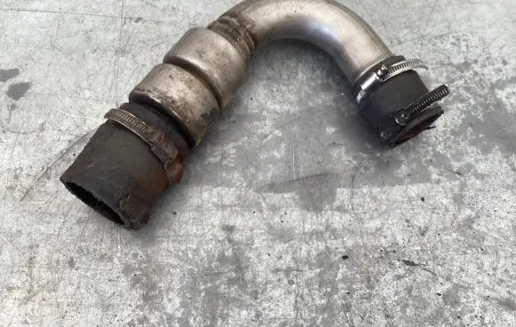 Volvo V50 Intercooler hose/pipe