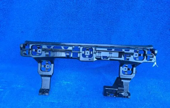 BMW 1 F70 Rear bumper mounting bracket 5A35D88