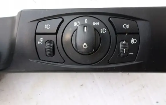 BMW 5 E60 E61 Light switch 6925295