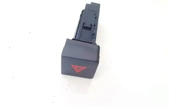 Chevrolet Captiva Hazard light switch 202005304