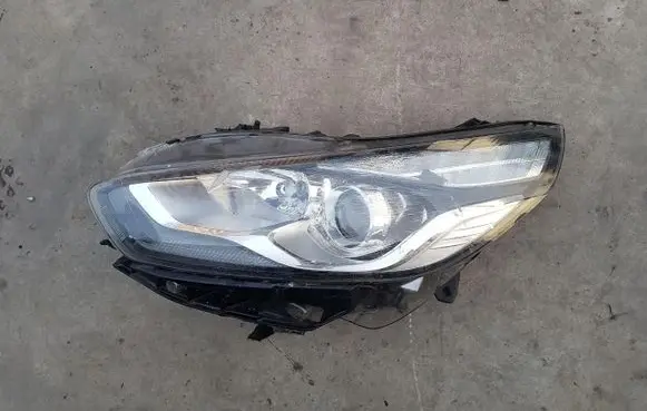 Ford S-MAX Headlight/headlamp