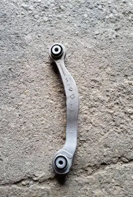 Dodge Challenger Rear control arm 68210524AA