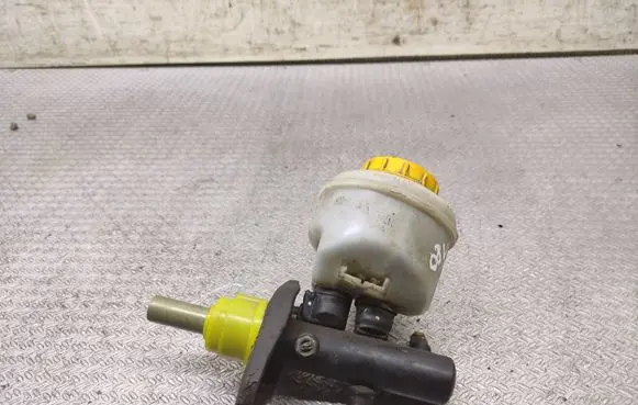 Nissan Terrano Master brake cylinder 74470892