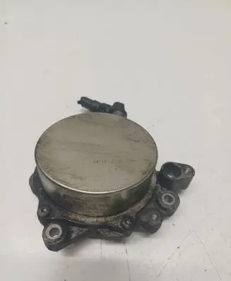 Ford Kuga II Vacuum pump 9830301280