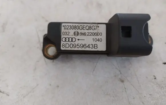Audi A4 S4 B5 8D Airbag deployment crash/impact sensor 8D0959643B