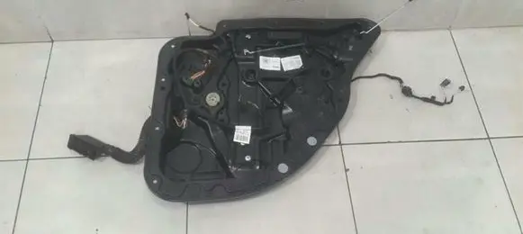 Mercedes-Benz E W213 Rear window lifting mechanism without motor A2137306805
