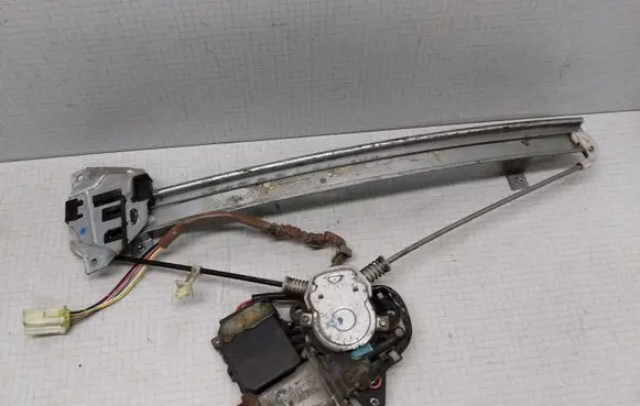 Mitsubishi Galant Rear door window regulator with motor 0620200074