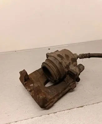 Skoda Octavia Mk3 (5E) Front brake caliper