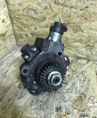 Renault Trafic II (X83) Fuel injection high pressure pump