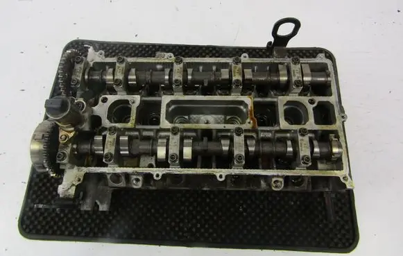 Mazda 6 Engine head 