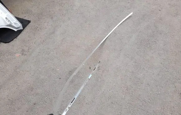 Audi A6 S6 C7 4G Roof trim bar molding cover 4G5853704E