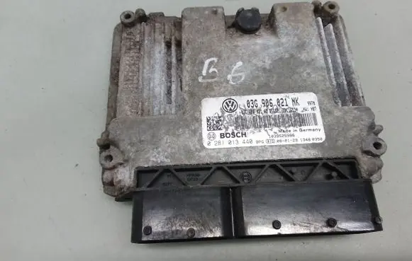 Volkswagen PASSAT B6 Engine control unit/module 03G906021NK