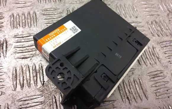 Toyota Prius (XW30) Other devices 88650-47320